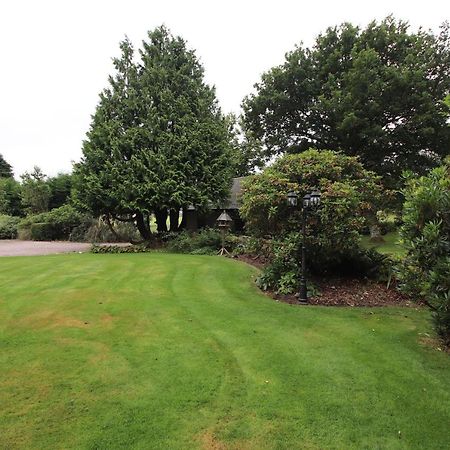 Serene Countryside Home With Manicured Gardens Стоунхейвен Экстерьер фото