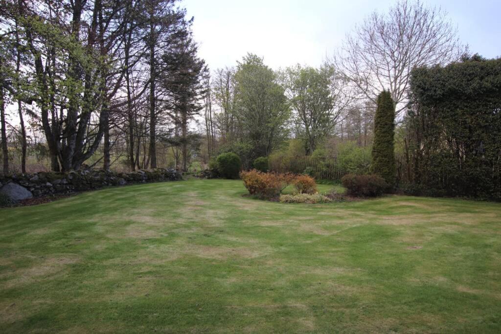Serene Countryside Home With Manicured Gardens Стоунхейвен Экстерьер фото