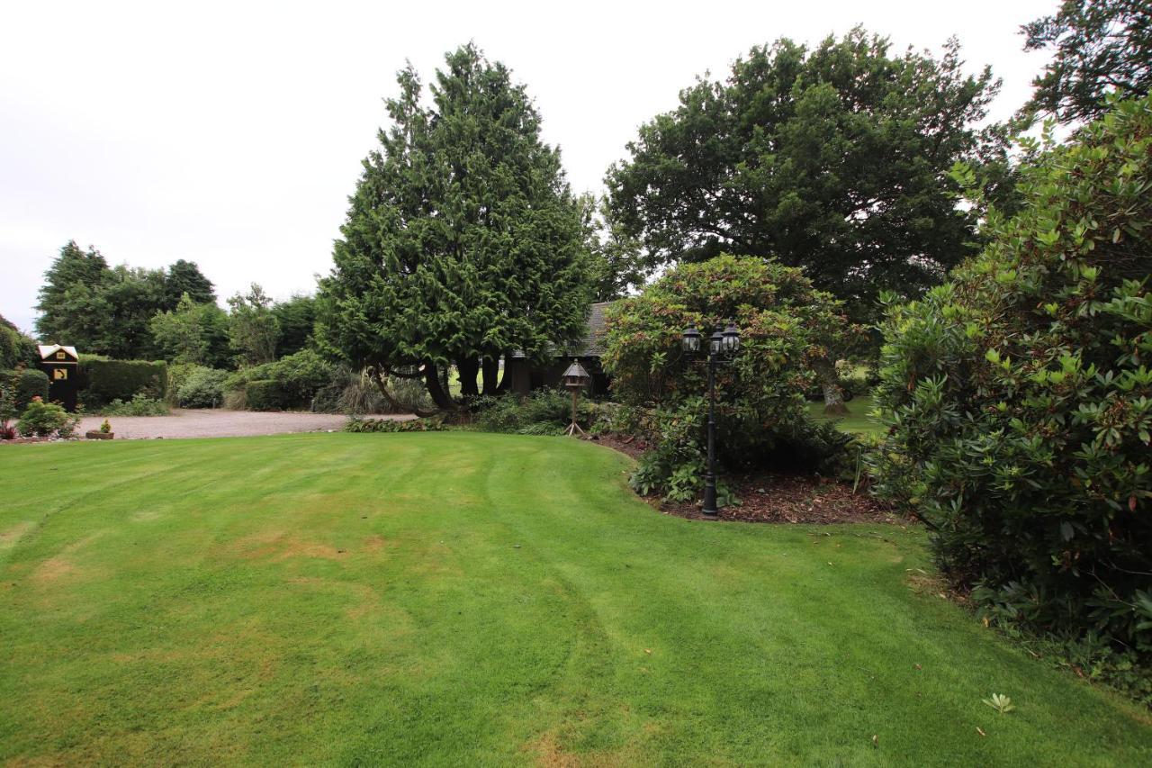 Serene Countryside Home With Manicured Gardens Стоунхейвен Экстерьер фото